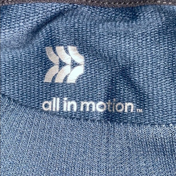 Dri-Fit Sweatshirt - Picture 2 of 2